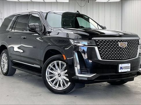 Used 2021 Cadillac Escalade Premium Luxury w/ Performance Package AWD/4WD image 35