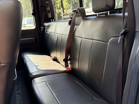Used 2012 Ford F250 Lariat w/ Chrome Pkg AWD/4WD image 25