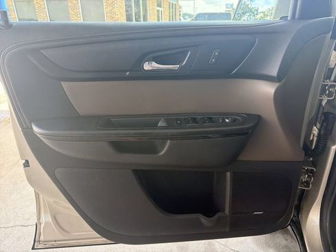 Used 2014 GMC Acadia SLT FWD image 23