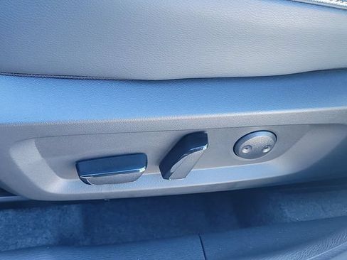 New 2026 Mitsubishi Outlander SEL FWD image 21