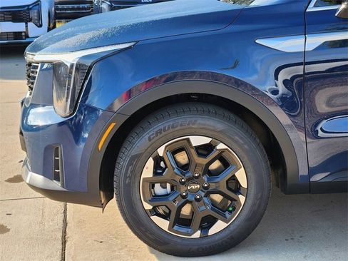 New 2026 Kia Sorento S image 5