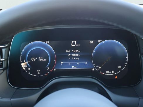 New 2025 Maserati Grecale GT image 29