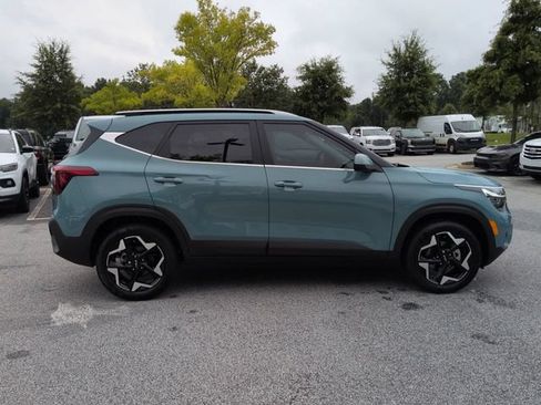 Used 2026 Kia Seltos EX FWD image 3