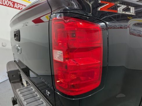 Used 2018 Chevrolet Silverado 1500 LT w/ All Star Edition image 49