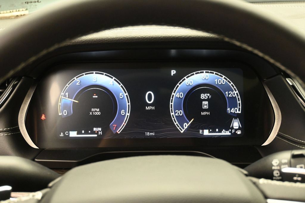 New 2027 Jeep Grand Cherokee Limited AWD/4WD image 13