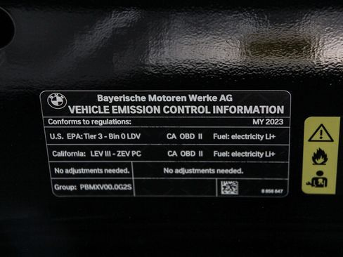 Certified 2023 BMW i4 eDrive35 w/ Premium Package RWD image 28