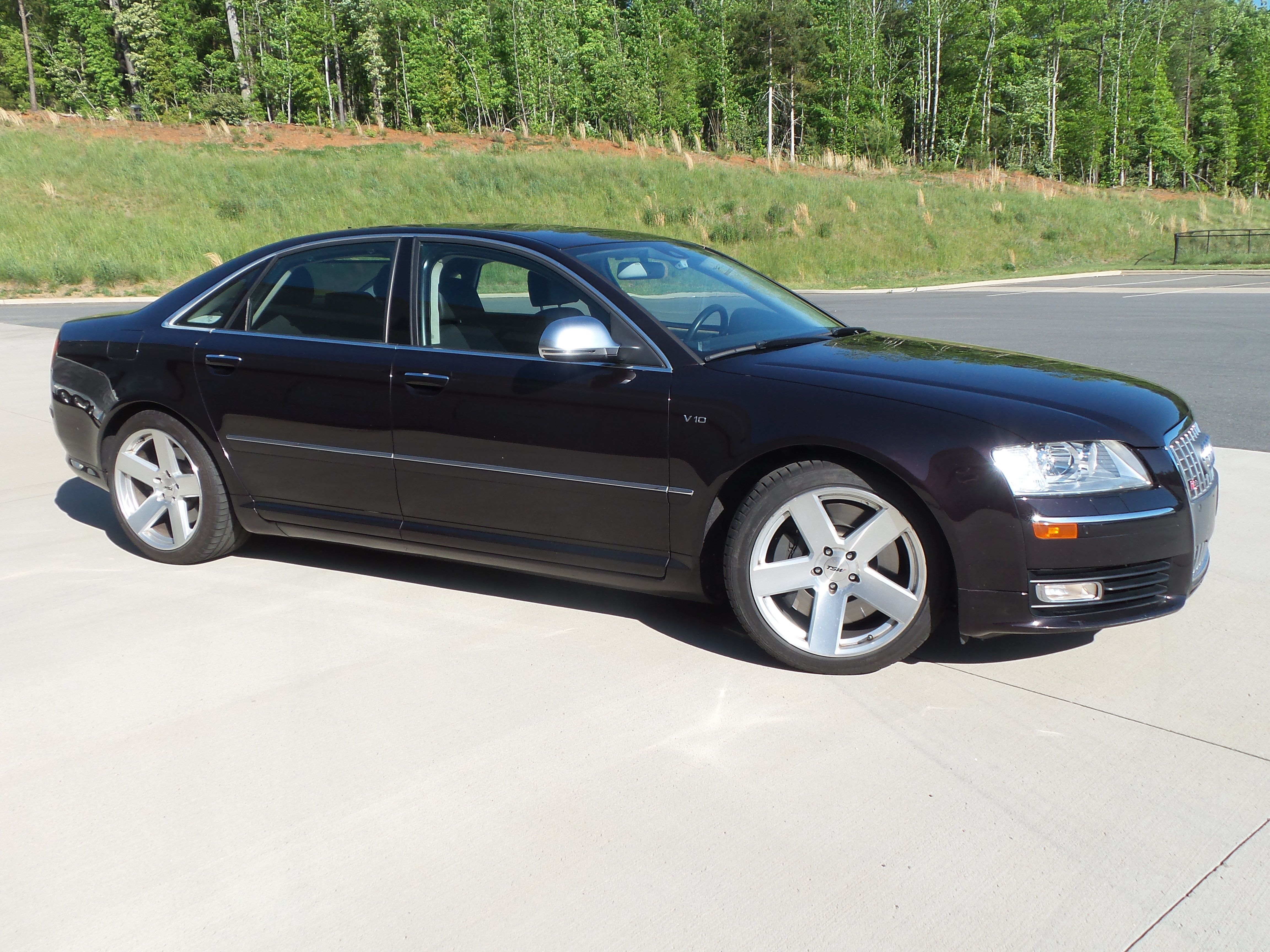 Used 2009 Audi S8 AWD/4WD image 2