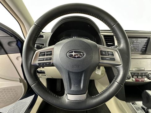 Used 2013 Subaru Outback 2.5i Premium image 35