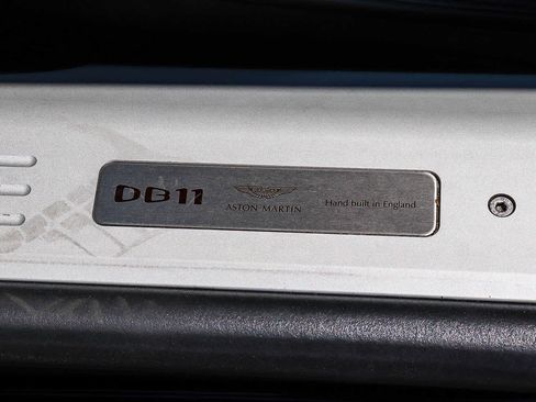 Used 2020 Aston Martin DB11 Coupe RWD image 28