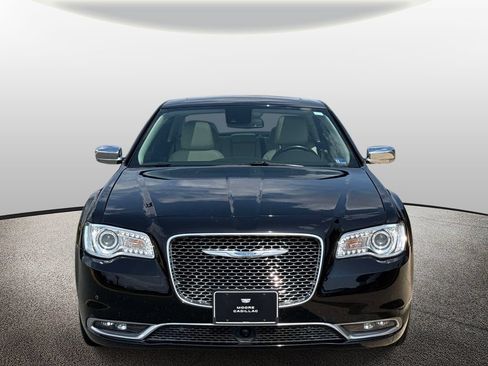 Used 2021 Chrysler 300 Touring L RWD image 5