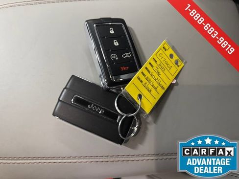 Used 2023 Jeep Grand Cherokee L Overland image 27