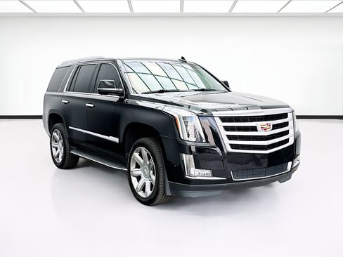 Used 2019 Cadillac Escalade Luxury AWD/4WD image 3