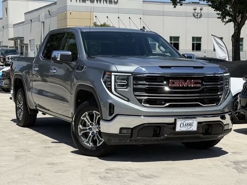 Used 2025 GMC Sierra 1500 SLT AWD/4WD image 2