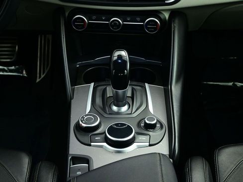 Used 2018 Alfa Romeo Giulia Ti Sport w/ Quick Order Package 22S Sport image 5