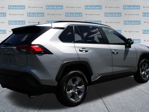 Used 2022 Toyota RAV4 XLE w/ Convenience Package AWD/4WD image 6