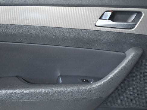 Used 2019 Hyundai Sonata Limited image 23