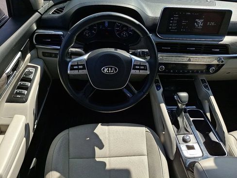 Used 2020 Kia Telluride EX w/ EX Premium Package AWD/4WD image 12