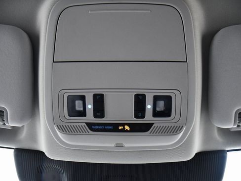 Used 2026 Ford Explorer Active w/ Active Comfort Package image 28