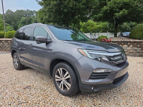 Used 2017 Honda Pilot EX-L image 1