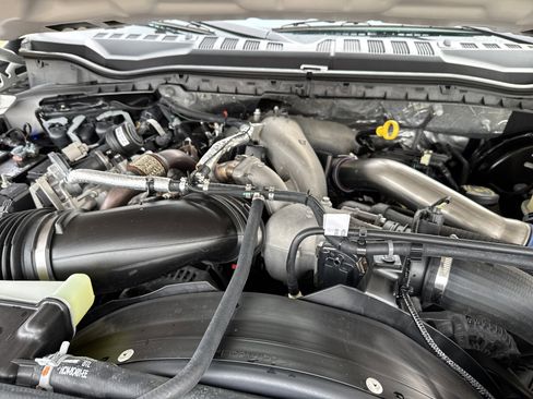 Used 2022 Ford F250 Limited image 19