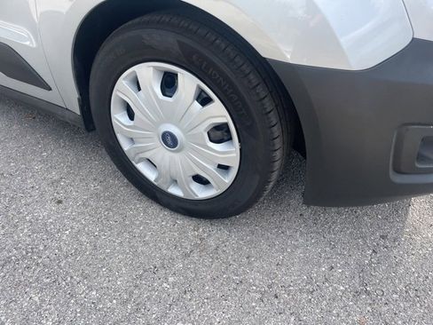 Used 2020 Ford Transit Connect XL image 6