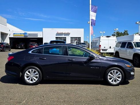 Used 2022 Chevrolet Malibu LT FWD image 7