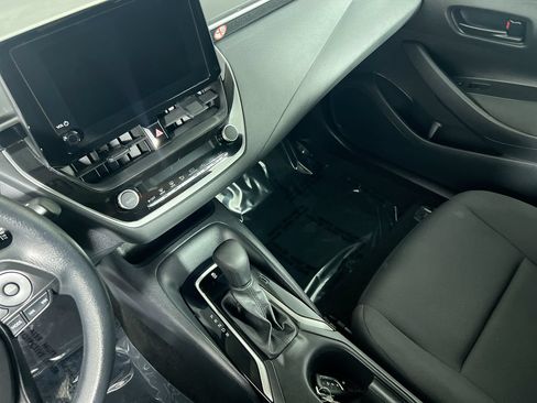 Used 2024 Toyota Corolla LE FWD image 23
