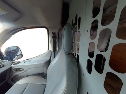 Used 2019 Ford Transit 250 148 Low Roof image 22
