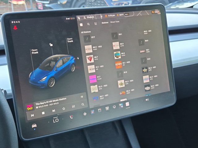 Used 2021 Tesla Model Y Long Range AWD/4WD image 10