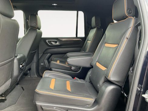 Used 2023 GMC Yukon XL AT4 AWD/4WD image 13