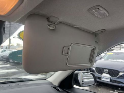 Certified 2023 Hyundai Venue SEL w/ Cargo Package image 31