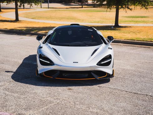 Used 2021 McLaren 765LT RWD image 21