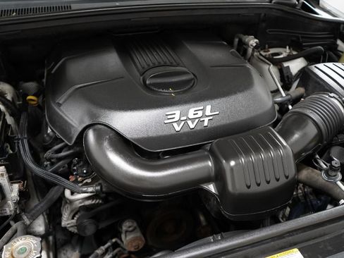 Used 2013 Jeep Grand Cherokee Laredo AWD/4WD image 33