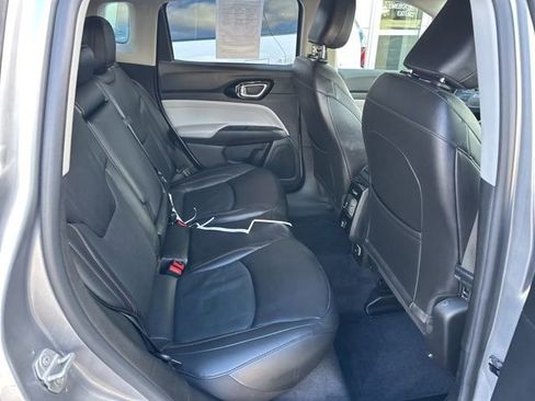 Used 2022 Jeep Compass Limited image 34