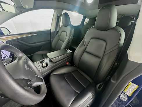 Used 2024 Tesla Model Y Long Range image 13
