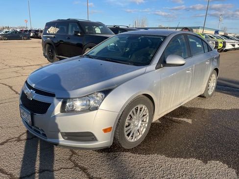 Used 2013 Chevrolet Cruze Eco image 11