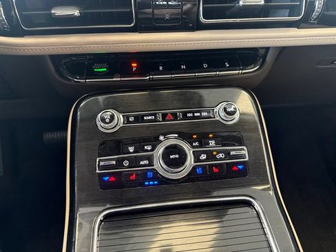 Certified 2023 Lincoln Nautilus Reserve w/ Luxury Package AWD/4WD image 21