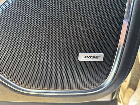 Used 2019 GMC Yukon XL Denali w/ Denali Ultimate Package image 41