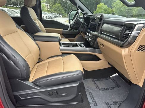 Used 2025 Ford F250 Lariat w/ Lariat Ultimate Package image 23