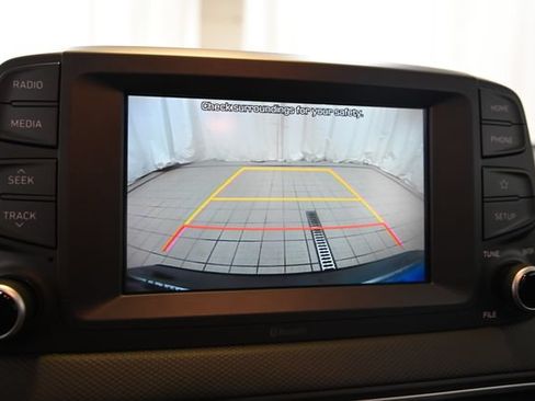 Used 2019 Hyundai Kona SE AWD/4WD image 6