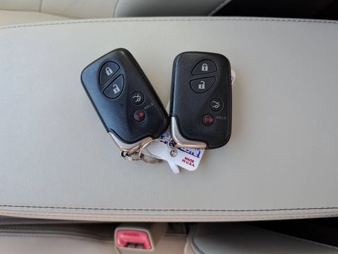 Used 2013 Lexus IS 250 w/ Premium Pkg Value Edition RWD image 37
