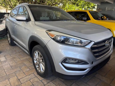 Used 2018 Hyundai Tucson SEL image 6