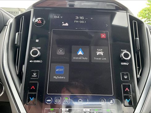 Used 2025 Subaru Crosstrek 2.5i Limited w/ Crosstrek Mirror Package AWD/4WD image 36