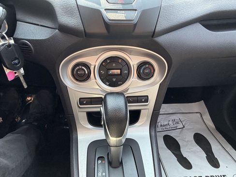 Used 2015 Ford Fiesta SE w/ Comfort Package image 14