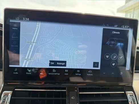 Used 2024 Lincoln Navigator L Reserve image 17