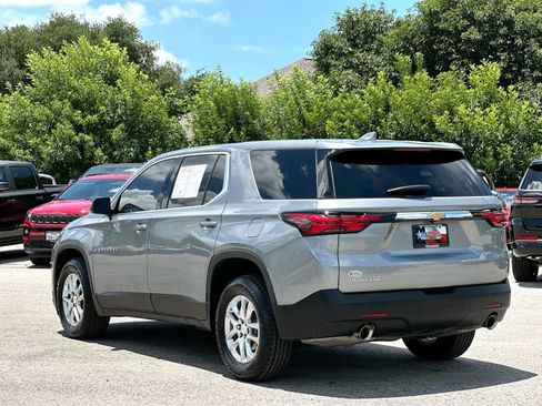 Used 2023 Chevrolet Traverse LS FWD image 13