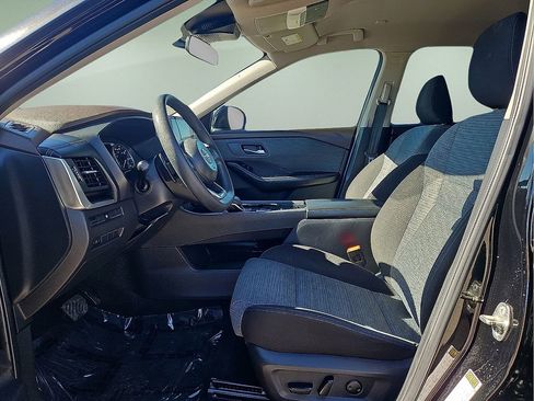 Used 2023 Nissan Rogue SV image 18