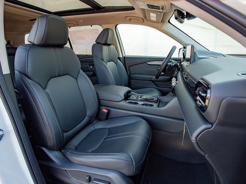 New 2026 Honda Pilot Touring image 18