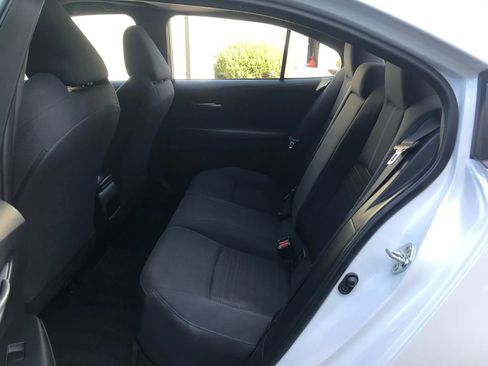 Used 2022 Toyota Corolla SE image 30