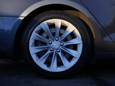 Used 2017 Tesla Model S 75D image 11